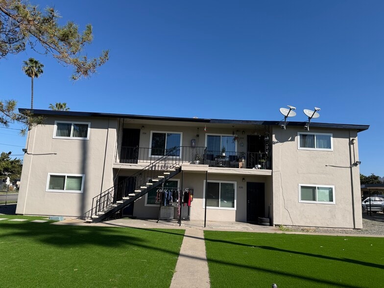 More Photos Of 1718 Crofton Ln, Escondido Apartments For Sale