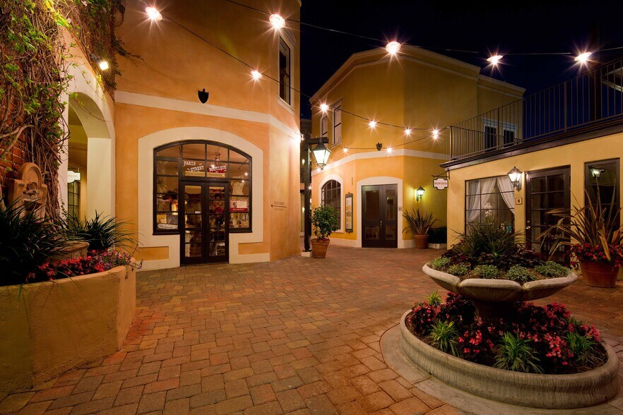 More Photos Of 1221-1233 State St, Santa Barbara Unknown For Lease