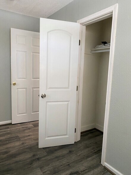 More Photos Of 3522 Sampson St, Houston Apartments For Sale