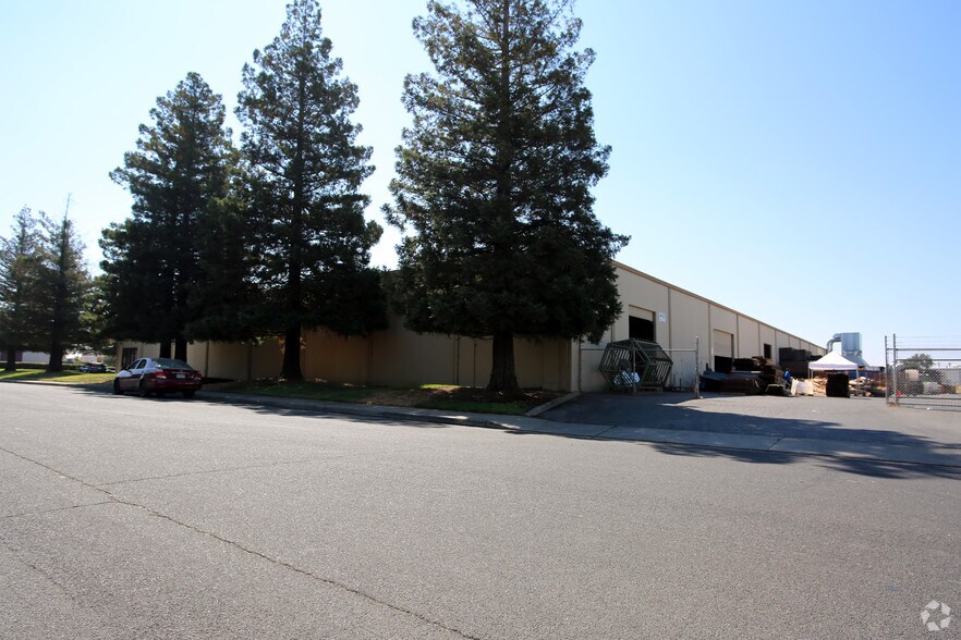 More Photos Of 5860 Alder Ave, Sacramento Warehouse For Lease