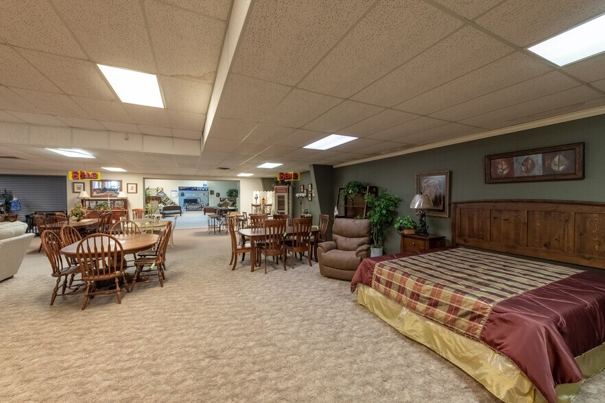 More Photos Of 2515 E Montgomery Pl, Wichita Falls Freestanding For Sale