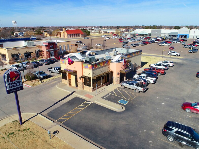 Primary Photo Of 405 E State Road 114, Levelland Restaurant For Lease