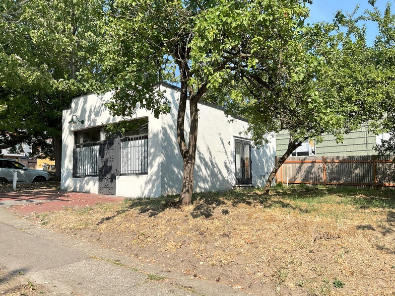 More Photos Of 2600 E Union St, Seattle Restaurant For Sale