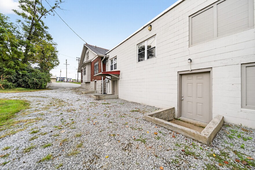 More Photos Of 2819 Gallatin Pike, Nashville Freestanding For Lease