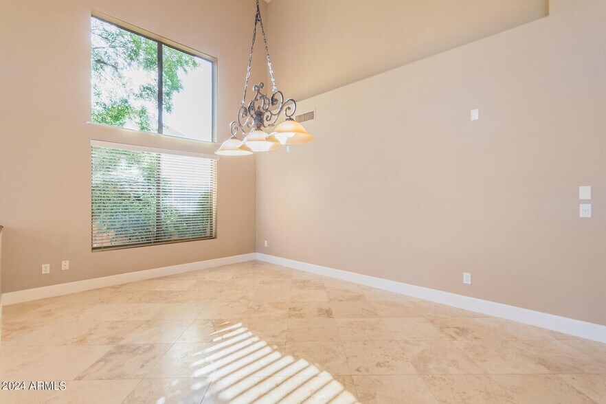 More Photos Of 1330 E Lynx Way, Chandler Specialty For Sale