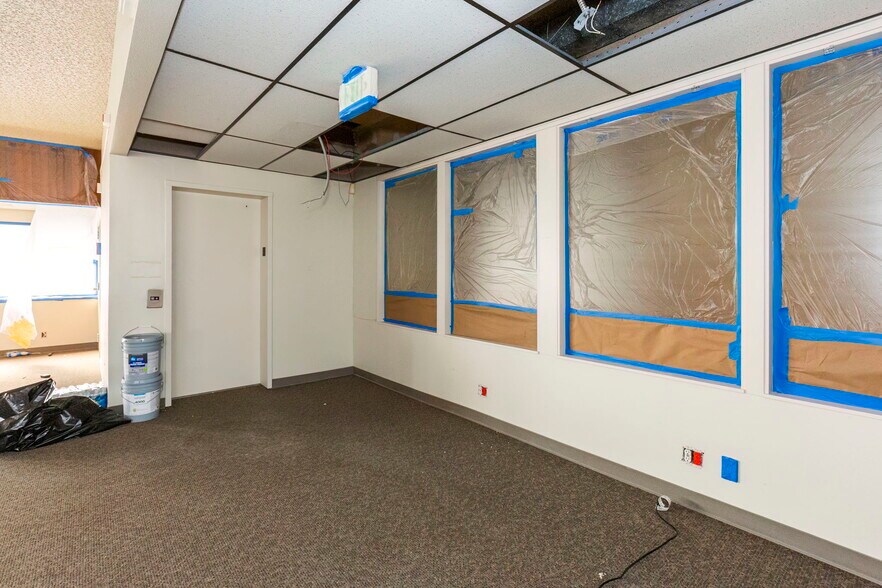 More Photos Of 873-875 6th St, Bremerton Bank For Lease