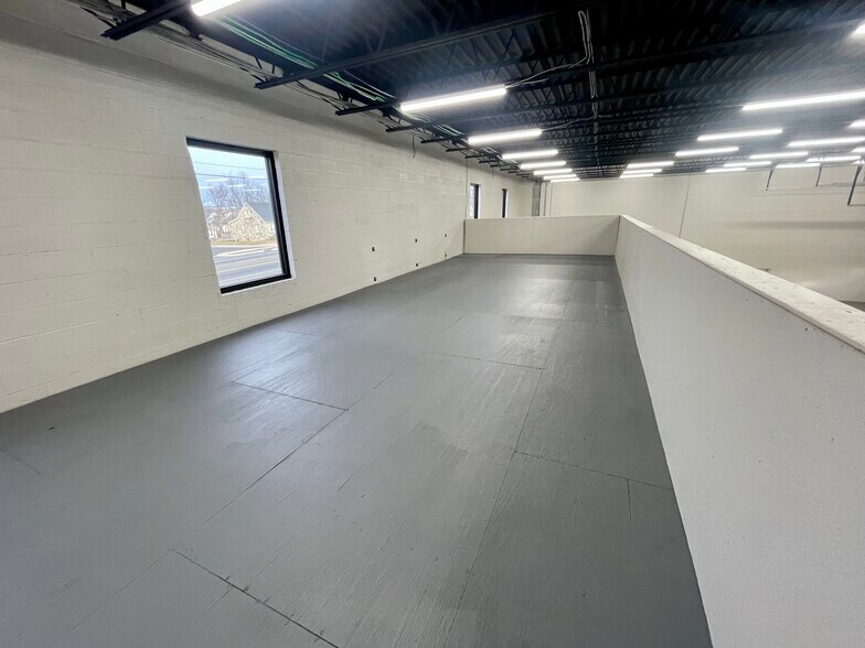 More Photos Of 3925 Lafayette Blvd, Fredericksburg Flex For Lease