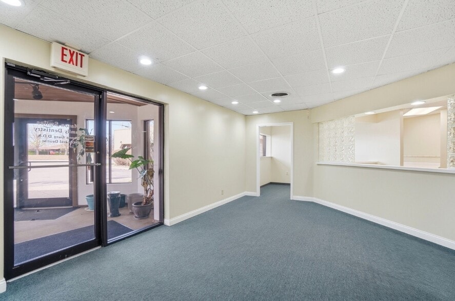 More Photos Of 770 Reading Rd, Mason Office For Sale