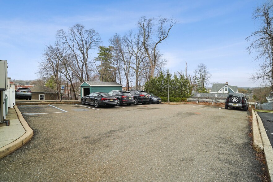 More Photos Of 139 Prospect St, Ridgewood Medical For Sale