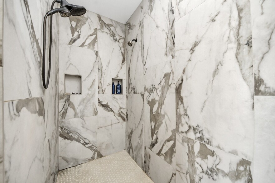 More Photos Of 17188 Highway 321, Dayton Specialty For Sale