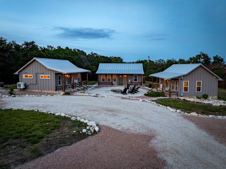 More Photos Of 3607 Lone Man Mountain Rd, Wimberley Hotel For Sale