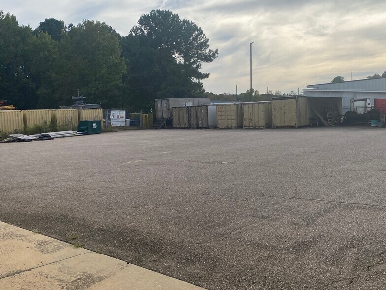 More Photos Of 1033 Cavalier Blvd, Chesapeake Manufacturing For Sale