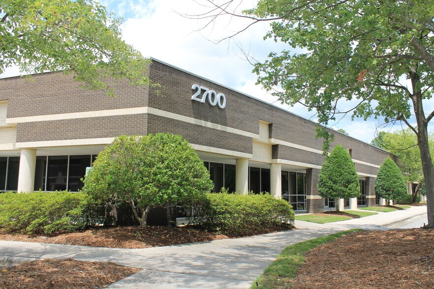 Primary Photo Of 2700 Gateway Centre Blvd, Morrisville Showroom For Lease