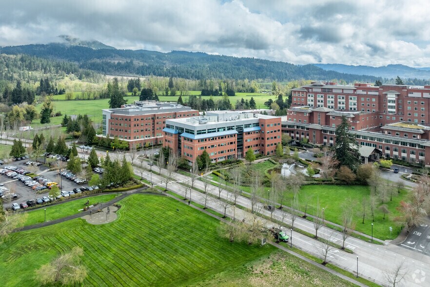 More Photos Of 3355 Riverbend Dr, Springfield Medical For Lease