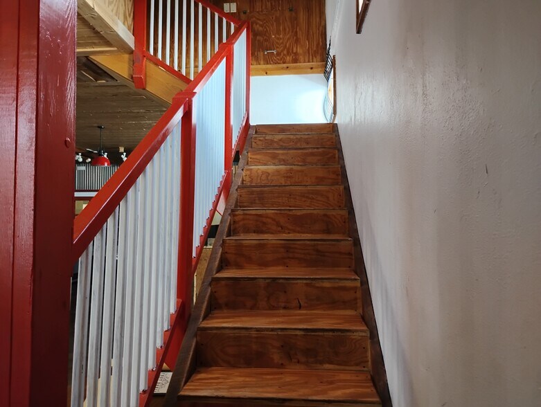 More Photos Of 111 N State St, Fort Davis Hotel For Sale
