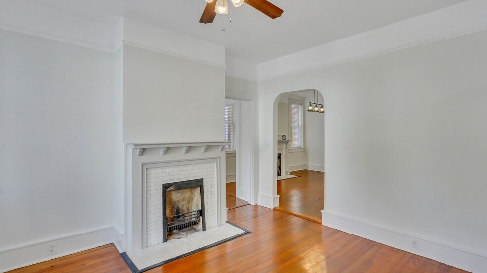 More Photos Of 923 E Park Ave, Savannah Apartments For Sale