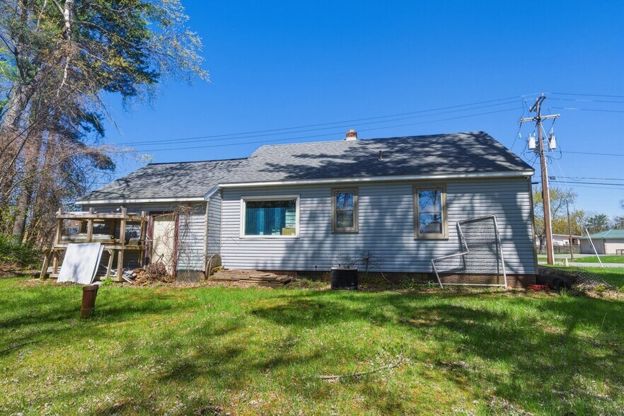 More Photos Of 458 NY-146, Clifton Park Freestanding For Sale
