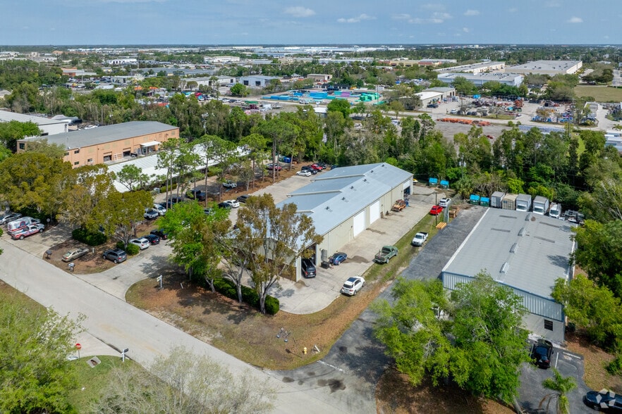 More Photos Of 17341 Alico Center Rd, Fort Myers Warehouse For Lease