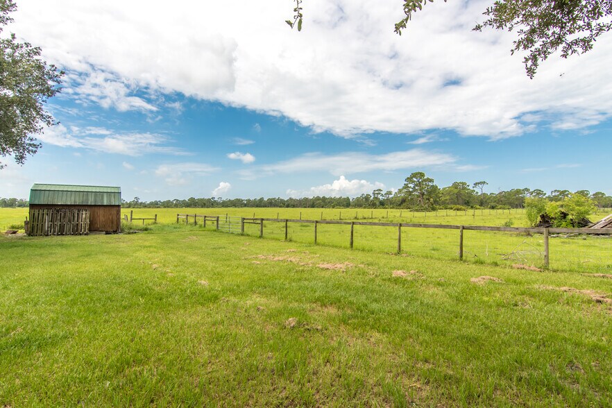 More Photos Of 6935 NE 48th St, Okeechobee Land For Sale