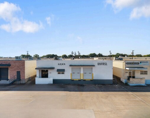 More Photos Of 3320 Towerwood Dr, Farmers Branch Distribution For Lease