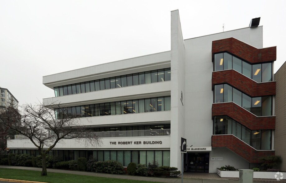 More Photos Of 810 Blanshard St, Victoria Office For Lease