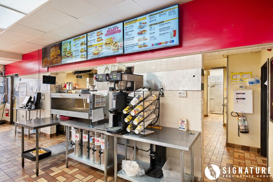 More Photos Of 207 S Miller Ave, Gillette Fast Food For Sale