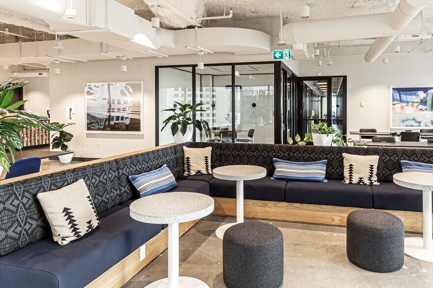 More Photos Of 700 2 St SW, Calgary Office For Lease