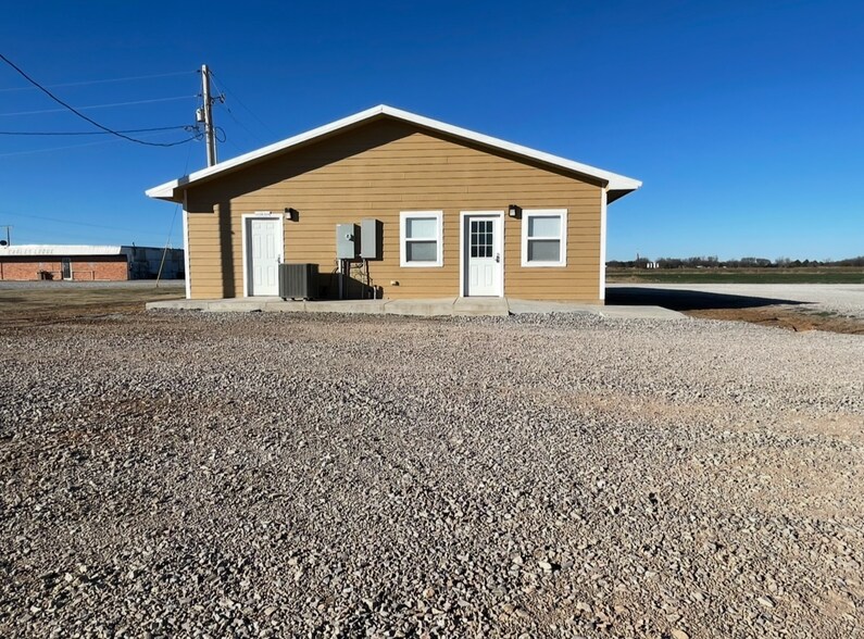 More Photos Of 923 OK-19, Chickasha Trailer Camper Park For Sale