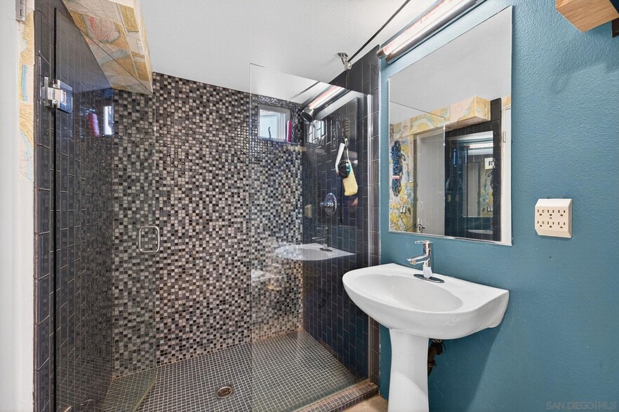 More Photos Of 1712 National Ave, San Diego Apartments For Sale
