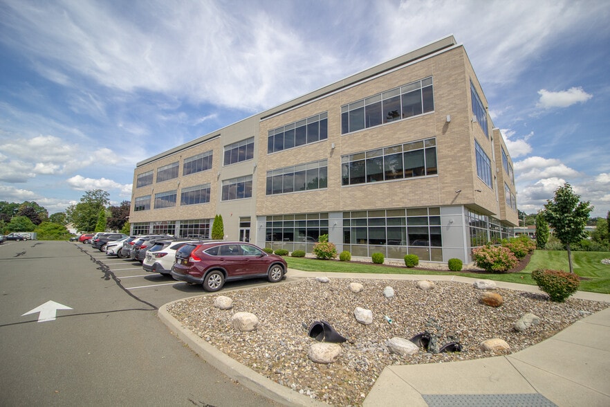 More Photos Of 1712 Route 9, Halfmoon Office For Lease