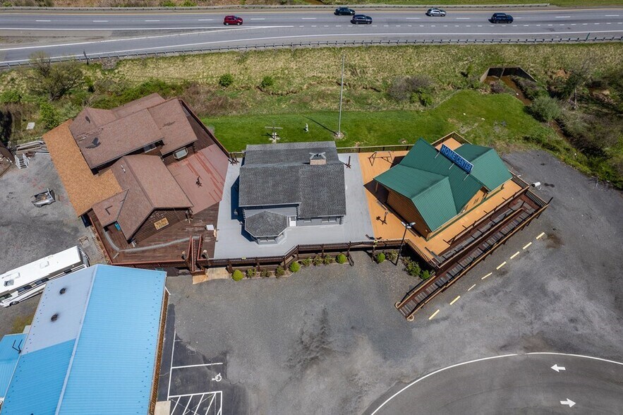 More Photos Of 235 Farmers Market Dr, Hillsville Restaurant For Sale