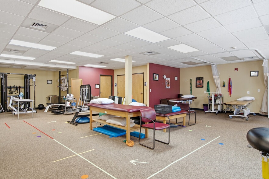 More Photos Of 115 Akers Farm Rd, Christiansburg Medical For Lease
