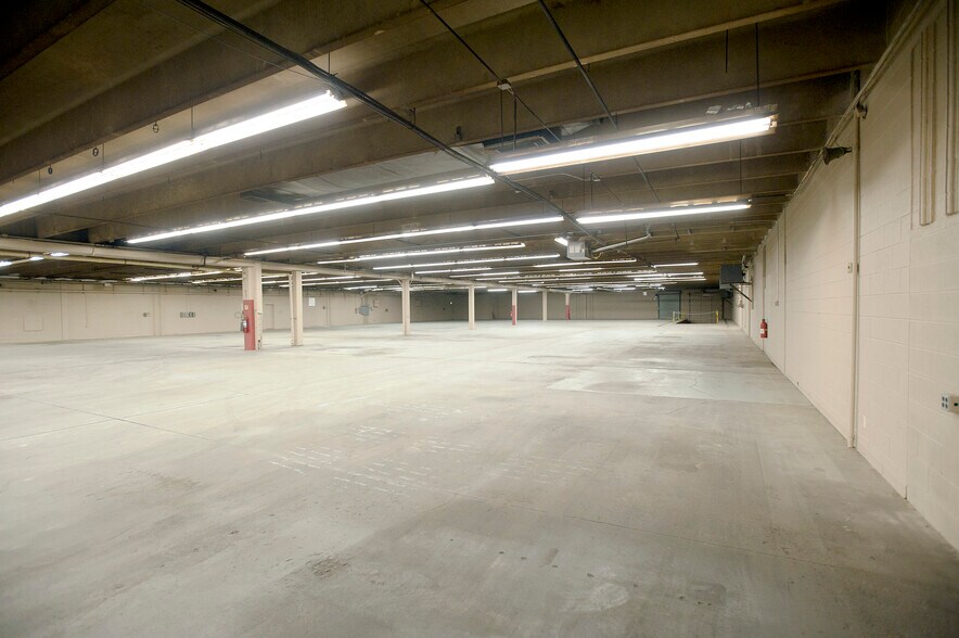 More Photos Of 129 E Enterprise, Pueblo West Warehouse For Sale