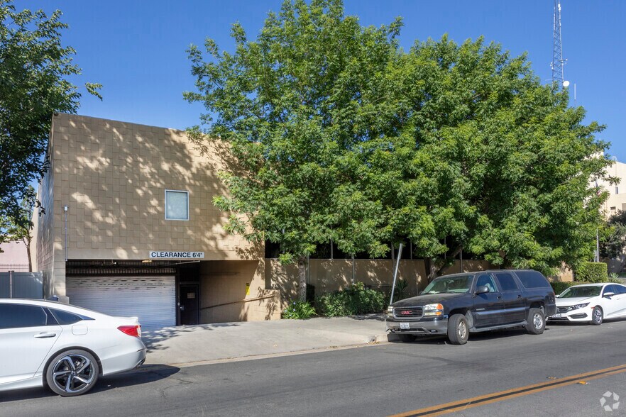 More Photos Of 2409 Merced St, Fresno Medical For Lease
