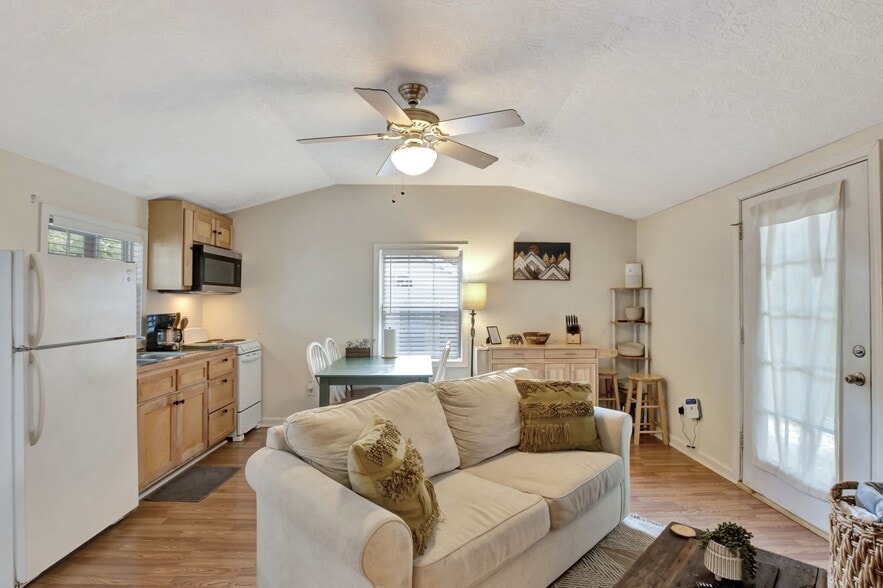 More Photos Of 11845 US 41 St, Monteagle Trailer Camper Park For Sale