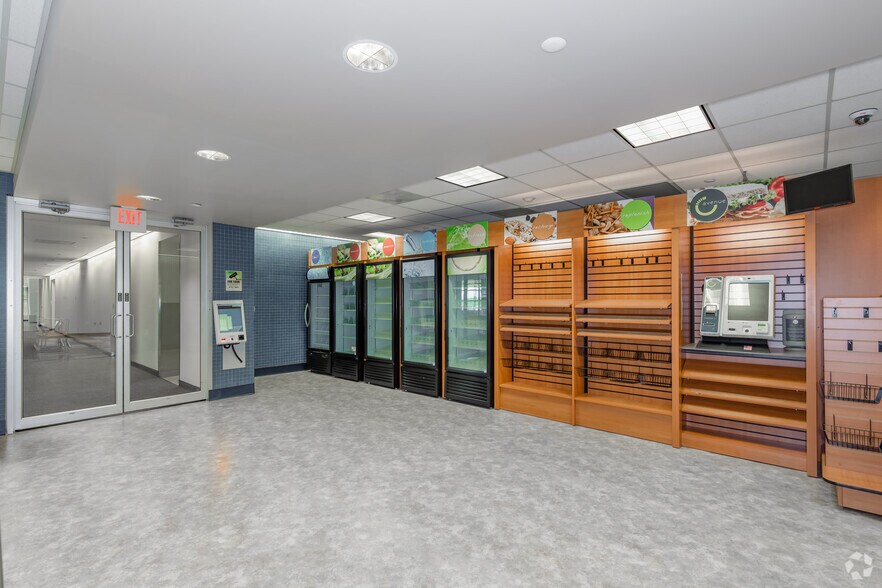 More Photos Of 300 Corporate Center Dr, Camp Hill Office For Lease