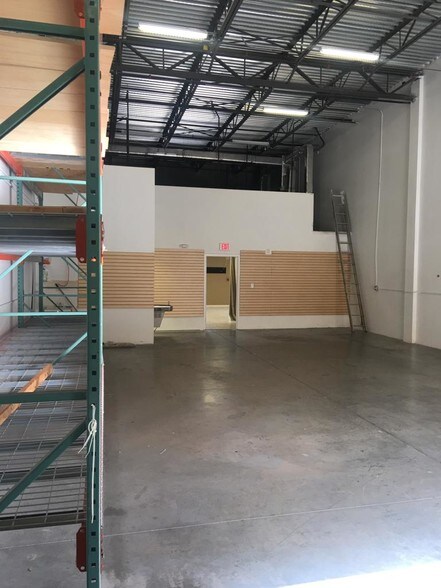 More Photos Of 10388 State Road 84, Davie Warehouse For Lease