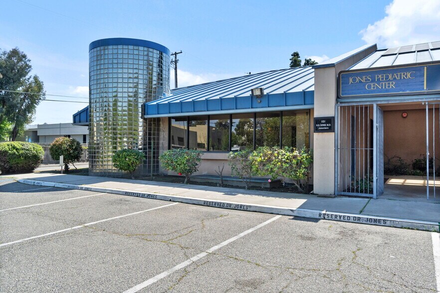 More Photos Of 3520 E Shields Ave, Fresno Medical For Sale