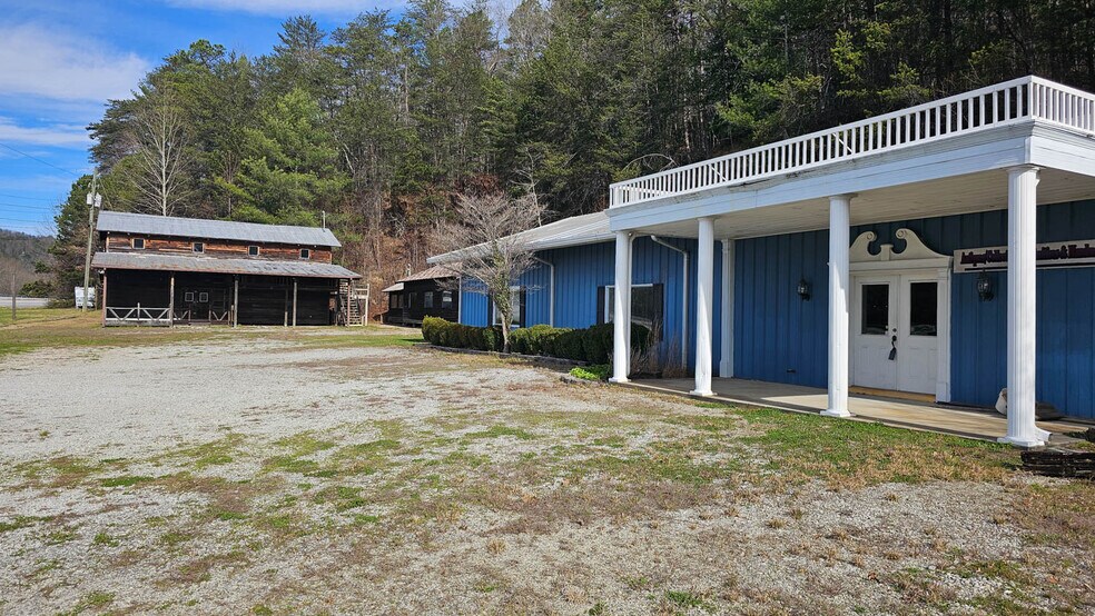 More Photos Of 5987 Highway 441, Wiley Storefront Retail Office For Sale