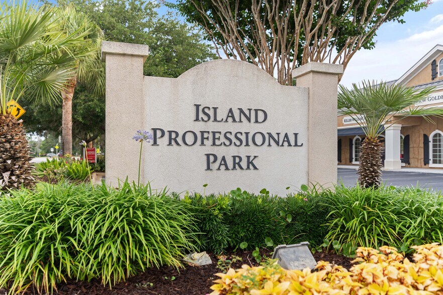 More Photos Of 100-126 Island Professional Park, Saint Simons Island Office For Sale