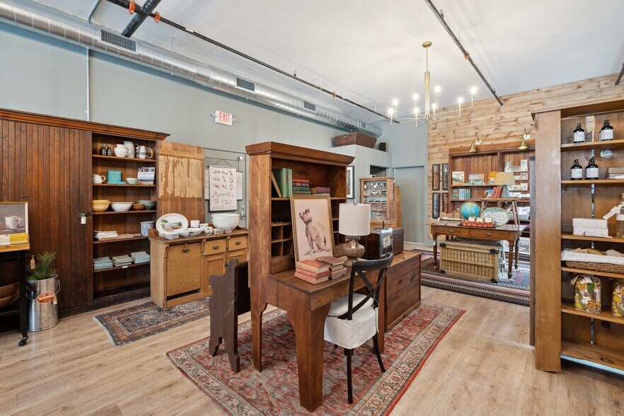 More Photos Of 325 Central Ave, Whitefish Storefront Retail Office For Sale