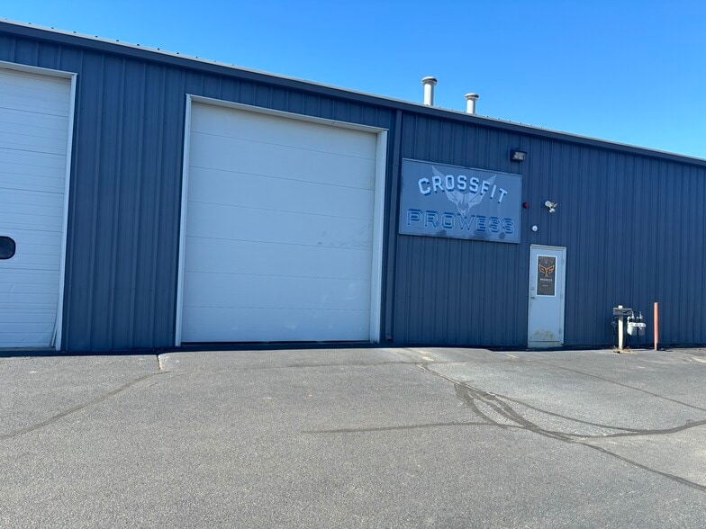 More Photos Of 40 Mead St, Seekonk Warehouse For Lease
