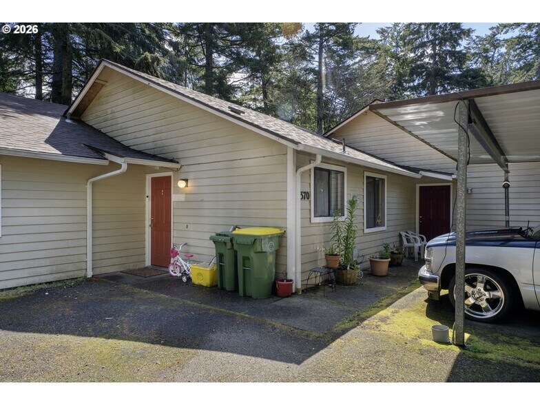 More Photos Of 1310-1390 Spruce St, Florence Apartments For Sale