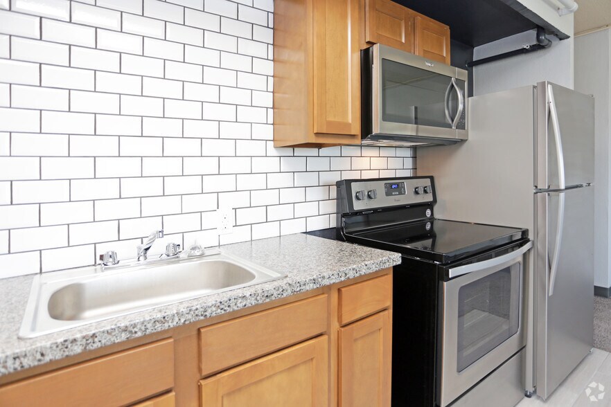 More Photos Of 320 N 22nd St, Omaha Apartments For Sale