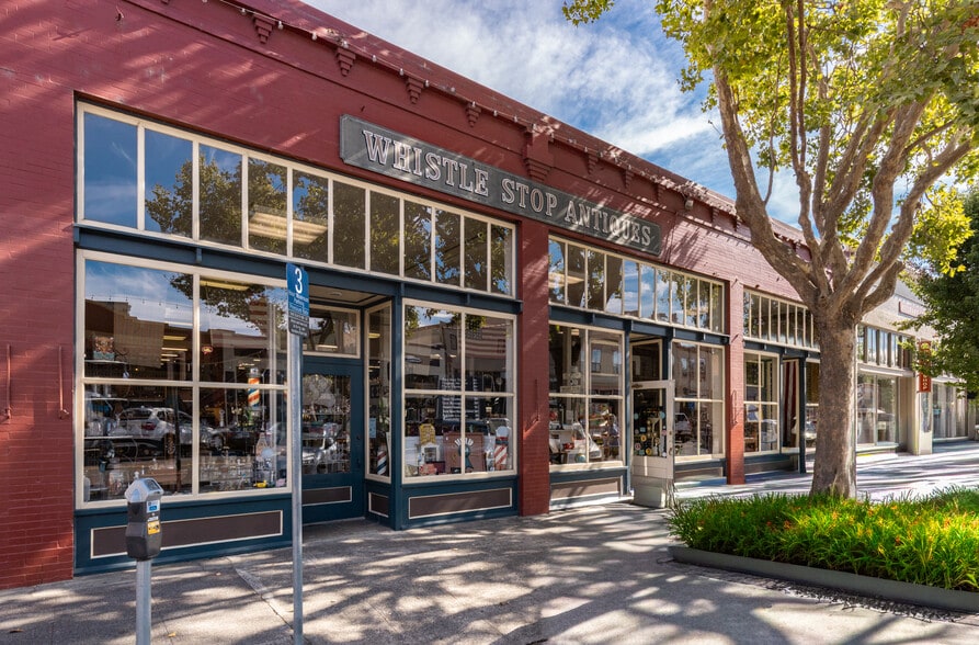 More Photos Of 130 4th St, Santa Rosa Storefront For Sale