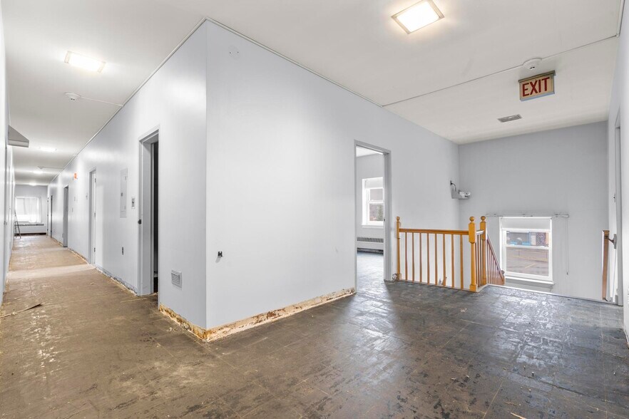 More Photos Of 19 Goodwill Ave, Meriden Specialty For Sale