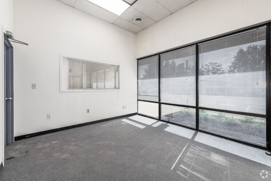 More Photos Of 8221 Preston Ct, Jessup Warehouse For Lease