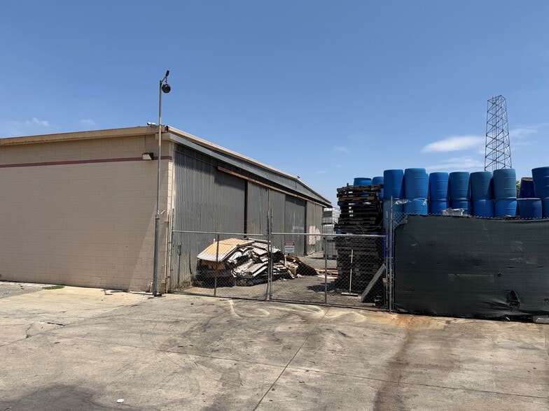More Photos Of 636 S Turnbull Canyon Rd, City of Industry Manufacturing For Lease