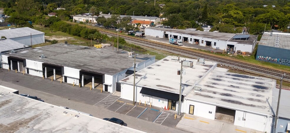 More Photos Of 12250 NE 13th Ct, North Miami Office For Lease