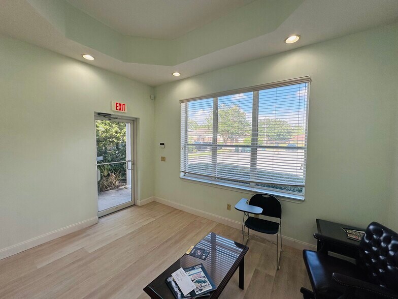 More Photos Of 6282 Dupont Station Ct, Jacksonville Medical For Lease